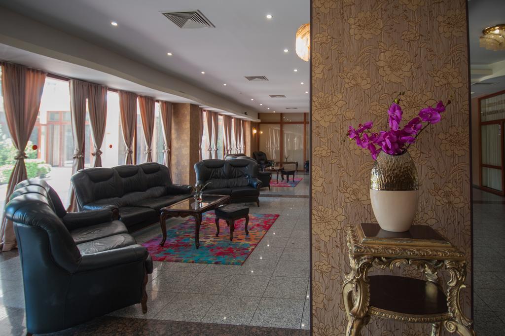 Mercury Hotel 阳光海滩 外观 照片