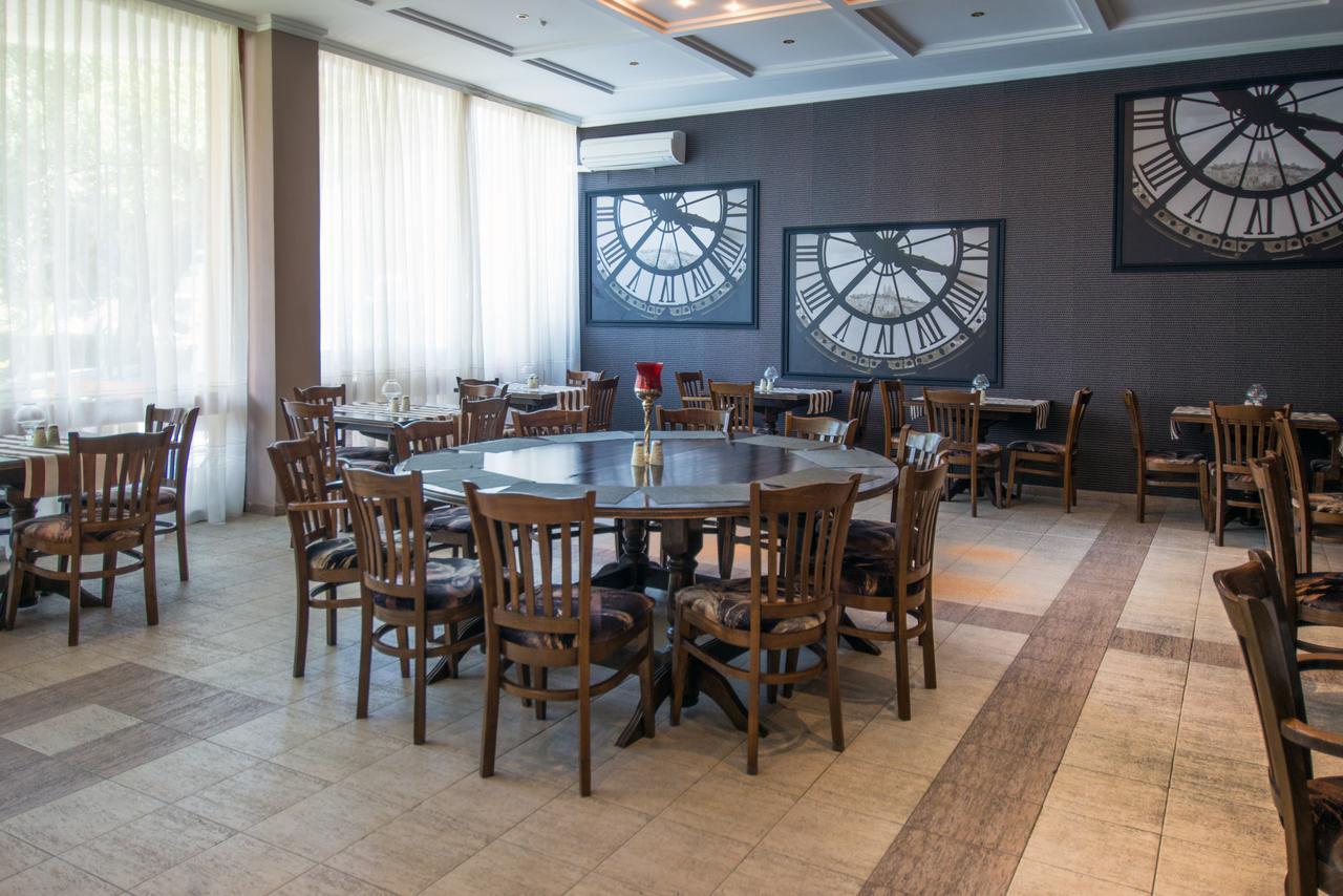 Mercury Hotel 阳光海滩 外观 照片